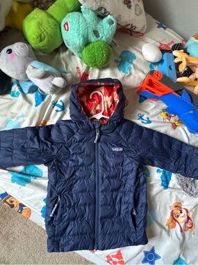 Patagonia Navy Blue Kids Hooded Puffer Jacket with Reversible Lining